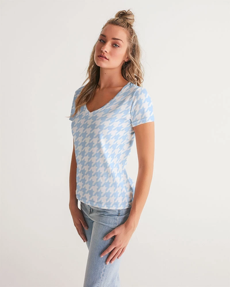 Harlow & Lloyd Baby Blue Large Houndstooth Women's V-Neck Tee T Shirts & Tanks 5 Harlow & Lloyd Baby Blue Large Houndstooth Women's V-Neck Tee T Shirts & Tanks