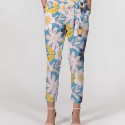 Harlow & Lloyd Blue Frisky Floral Women's Belted Tapered Pants Pants & Joggers