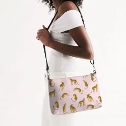 Harlow & Lloyd Pink Leopards Daily Zip Pouch Bags