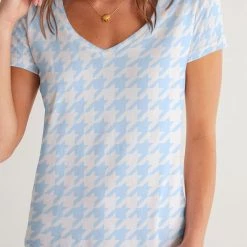 Harlow & Lloyd Baby Blue Large Houndstooth Women's V-Neck Tee T Shirts & Tanks 13 Harlow & Lloyd Baby Blue Large Houndstooth Women's V-Neck Tee T Shirts & Tanks