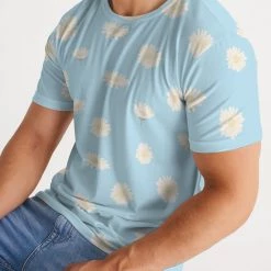 Harlow & Lloyd Blue Daisys Men's T Shirt